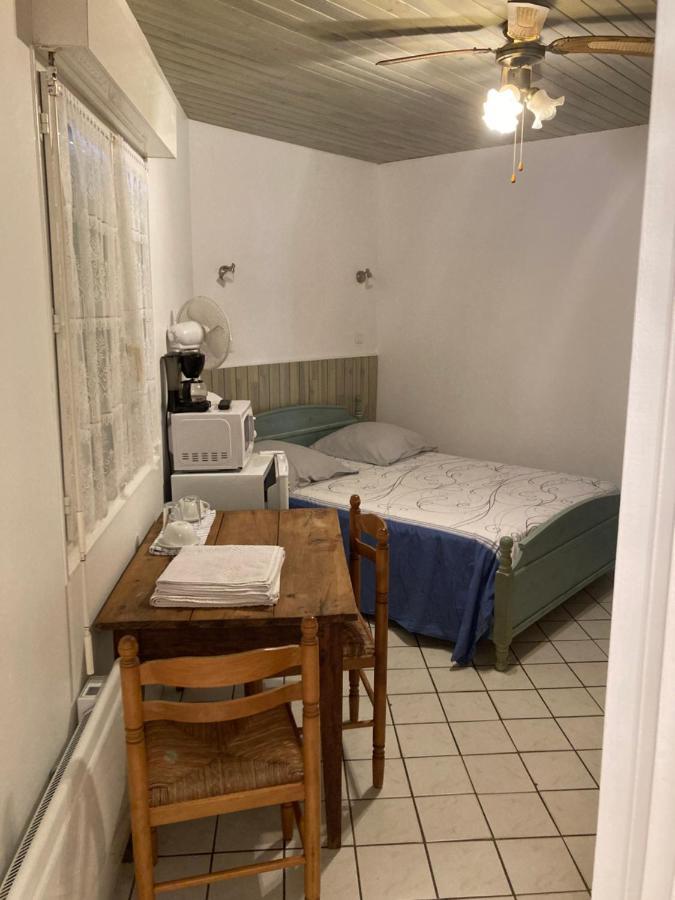 Bed and Breakfast Le Robinson à Marseillan  Extérieur photo